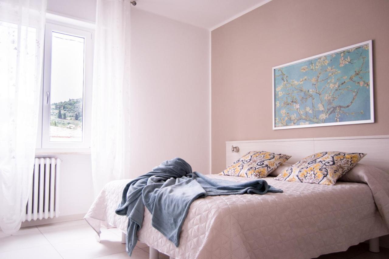 Appartamento Iris Garda  Ngoại thất bức ảnh
